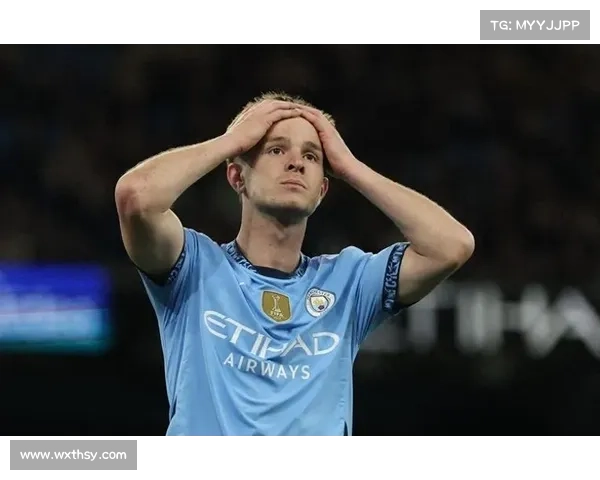 曼城7号为何选择改打后卫这一出人意料的决定背后的原因